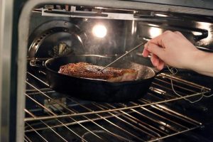Cooking steak in the oven